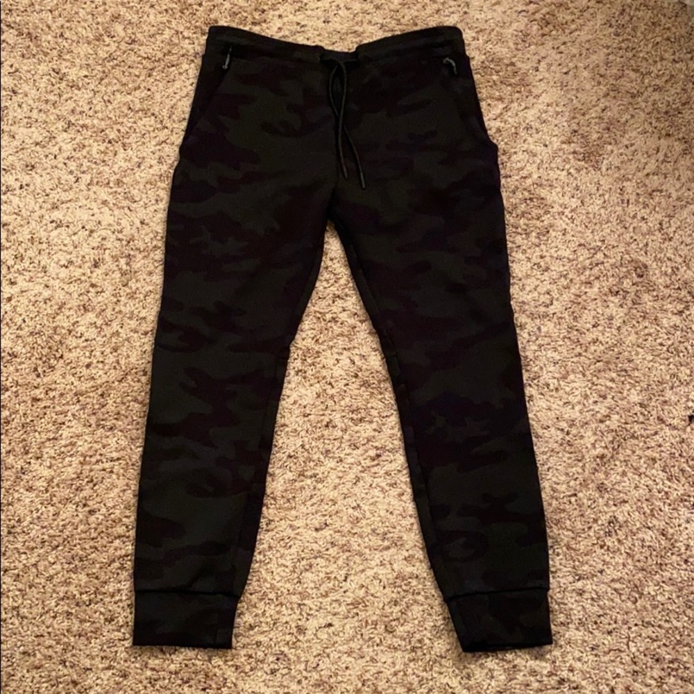 Men’s Grey Camo Joggers